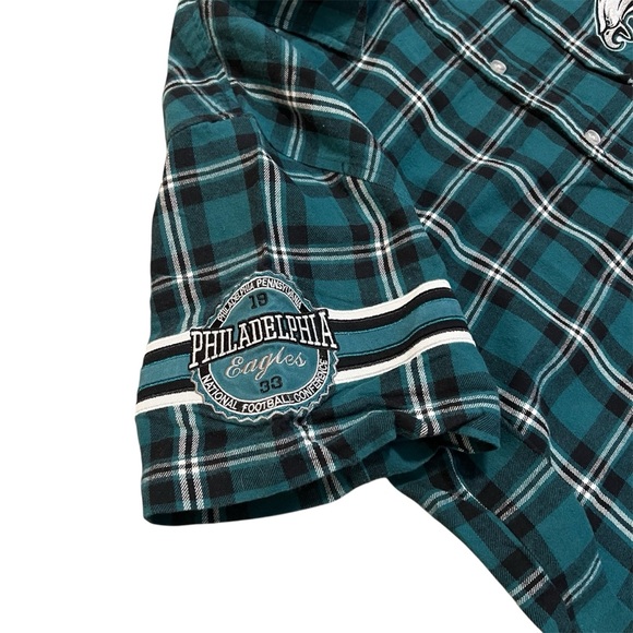 NFL Eagles short sleeve plaid button down - Picture 5 of 6